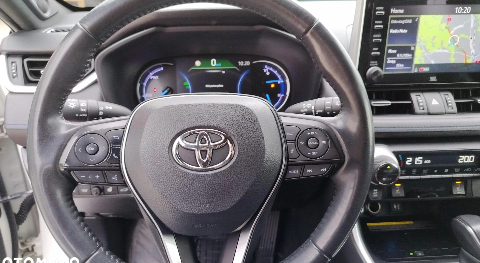 Toyota RAV4 cena 139900 przebieg: 81788, rok produkcji 2018 z Legionowo małe 466
